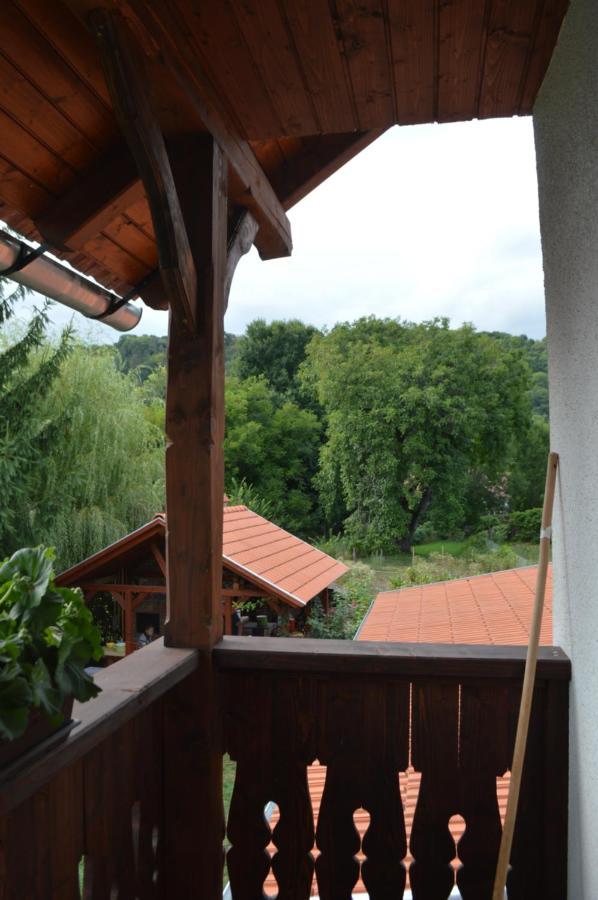 Havasi Gyopar Bed & Breakfast Praid Eksteriør bilde